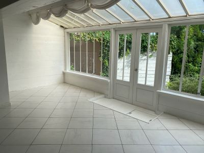 Room1
