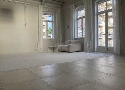 Room1