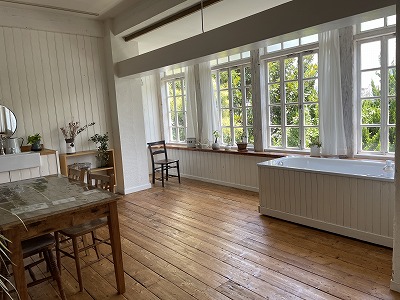 Room2-1