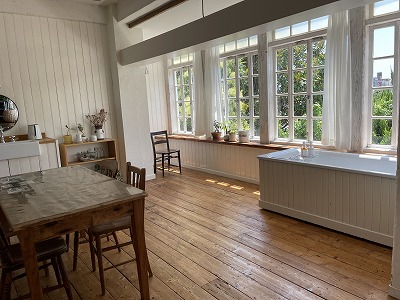Room2-1