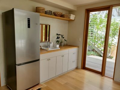 Kitchen & Laundry