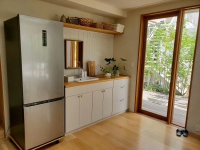Kitchen & Laundry