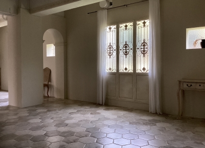 Room2