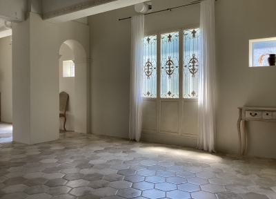 Room2