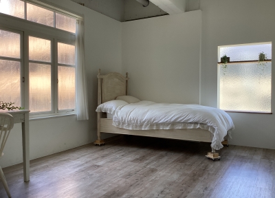 Room4