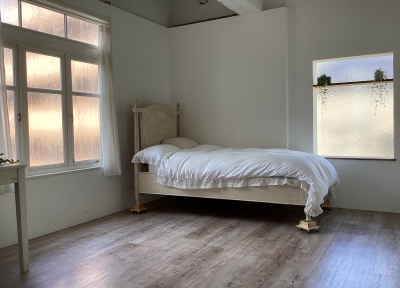 Room4