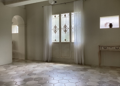 Room2