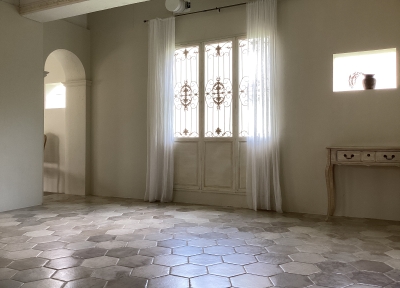 Room2