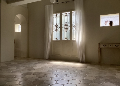 Room2