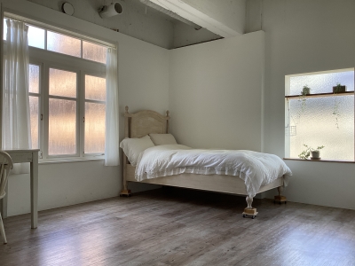 Room4