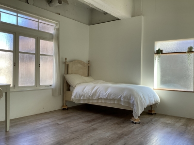 Room4