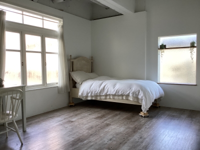 Room4