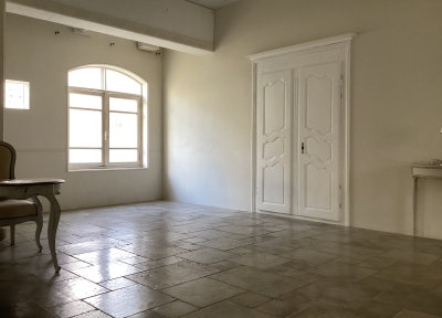 Room1-1