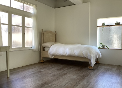 Room4