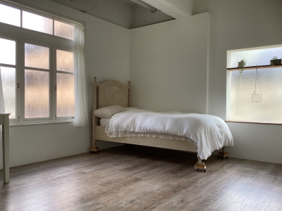 Room4