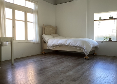 Room4