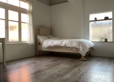 Room4