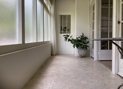 Room2