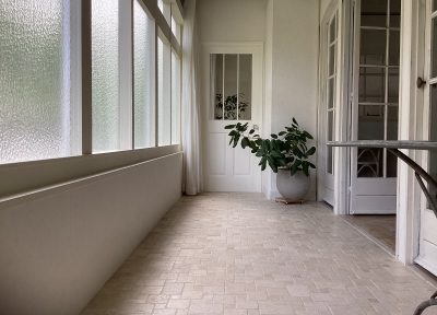 Room2
