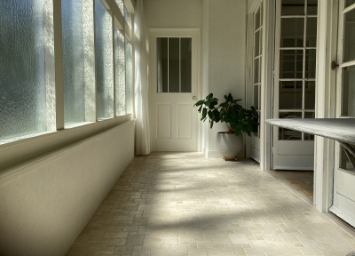 Room2