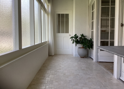 Room2