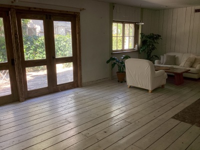 Room1