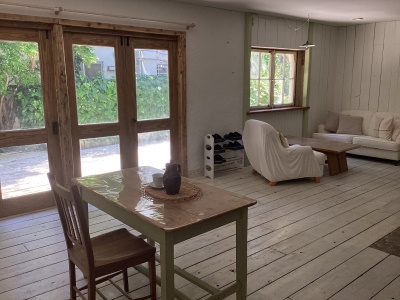 Room1