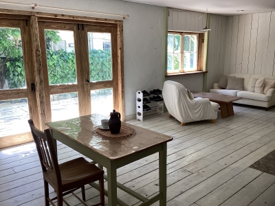 Room1