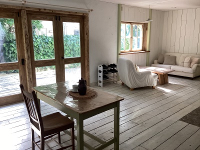 Room1