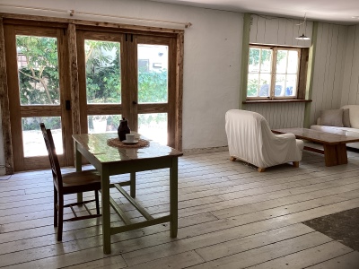 Room1