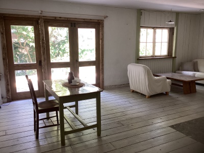 Room1