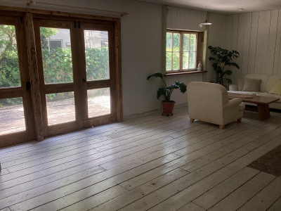 Room1