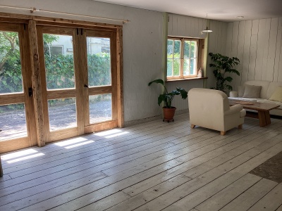 Room1