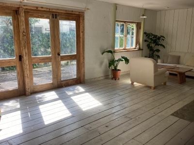 Room1