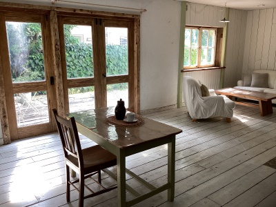 Room1