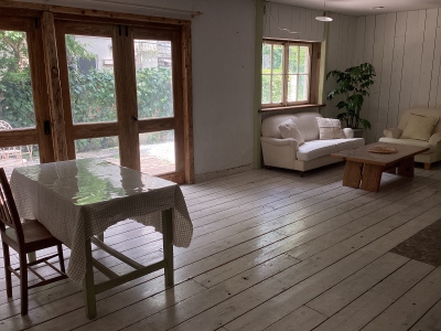Room1