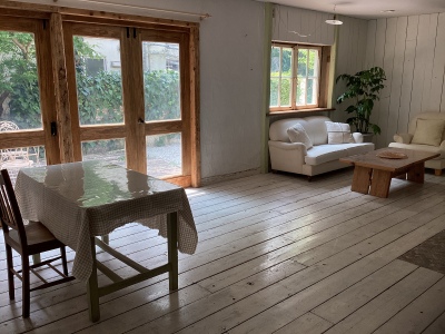 Room1