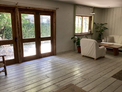 Room1