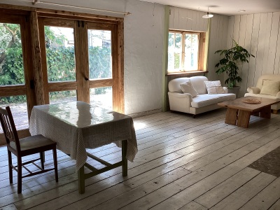Room1