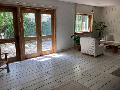 Room1