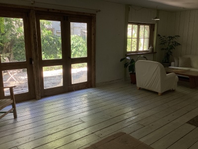 Room1