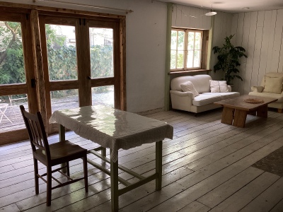 Room1