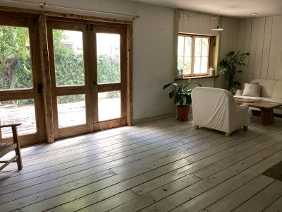 Room1