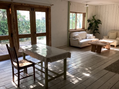 Room1