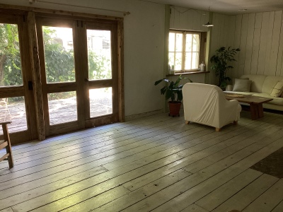 Room1