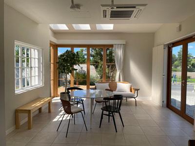 Room2