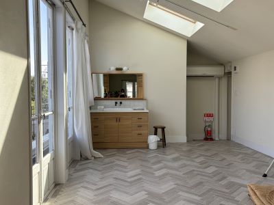 Room4