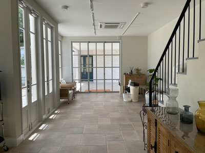 Room2