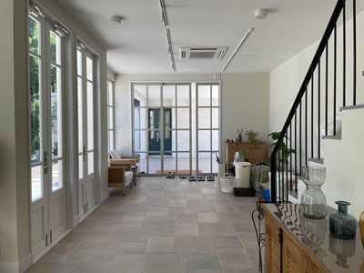 Room2