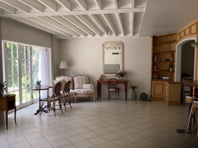 Room1